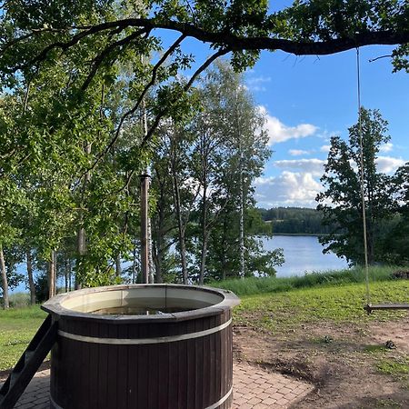 Brivdienu Maja Ezerkalni Myza Dzirtsiyems Exterior foto